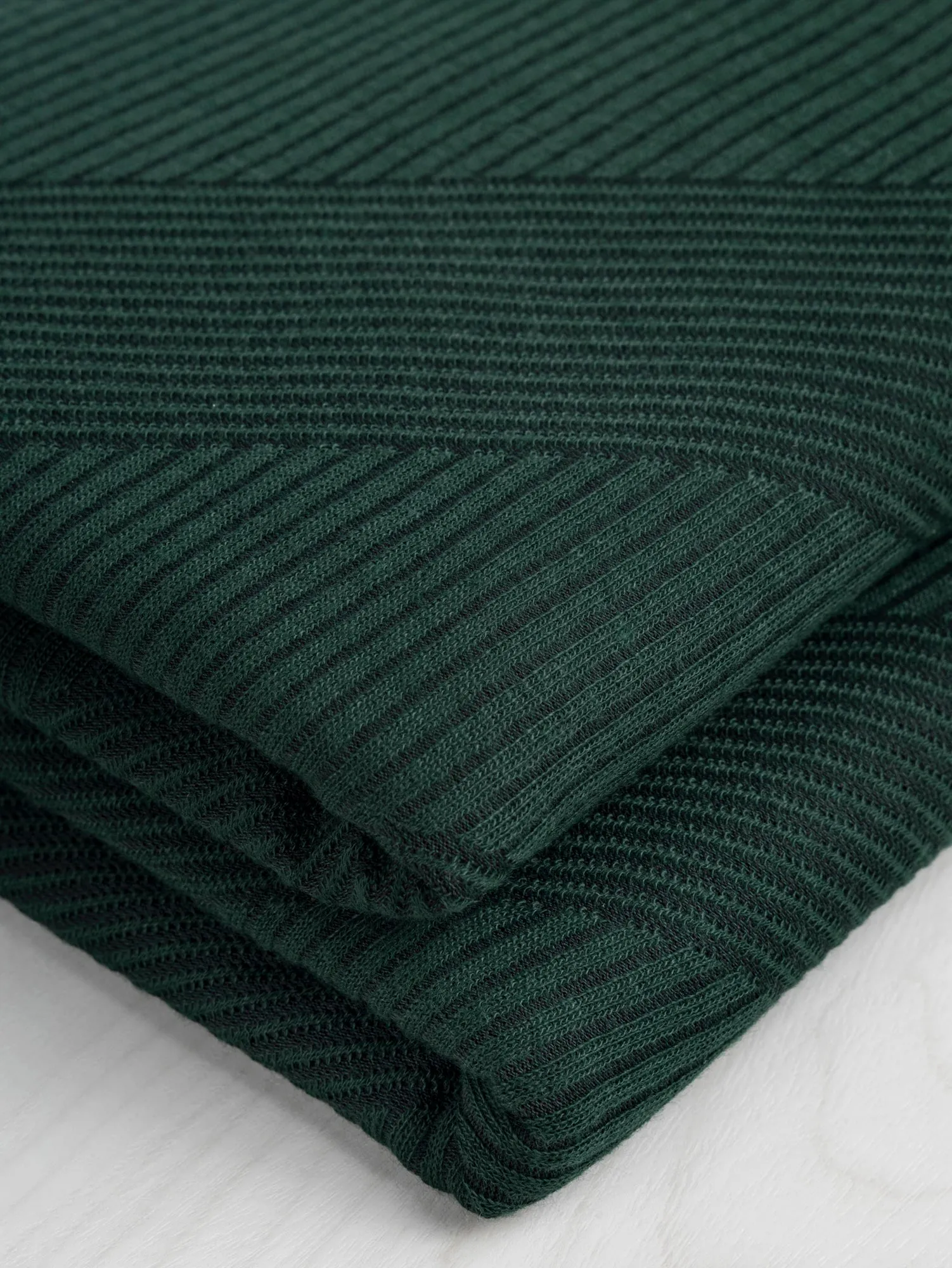 Diagonal Stretch Wide Rib Knit - Green   Black - Swatch