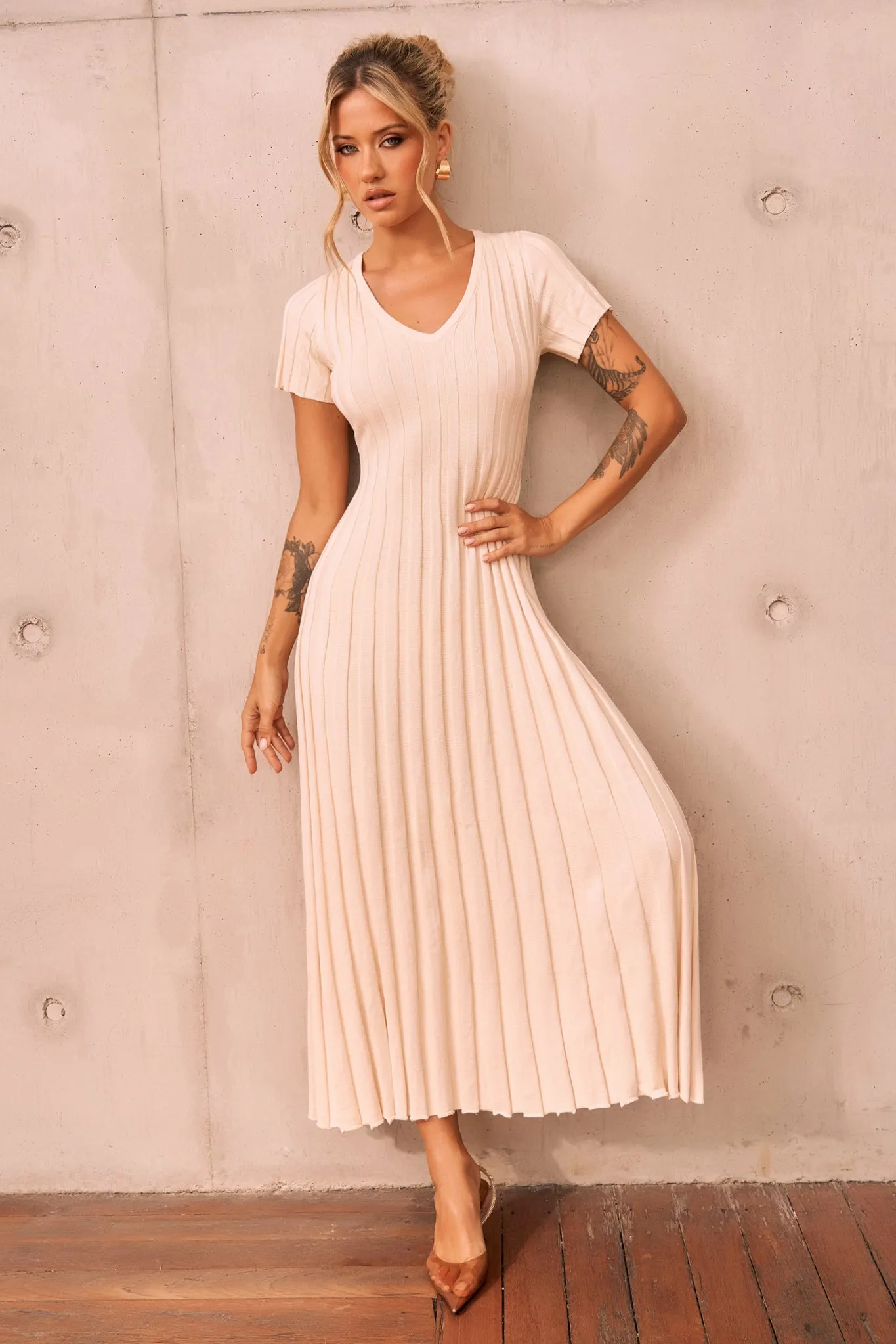 She Made Me Knit Maxi Dress - Beige