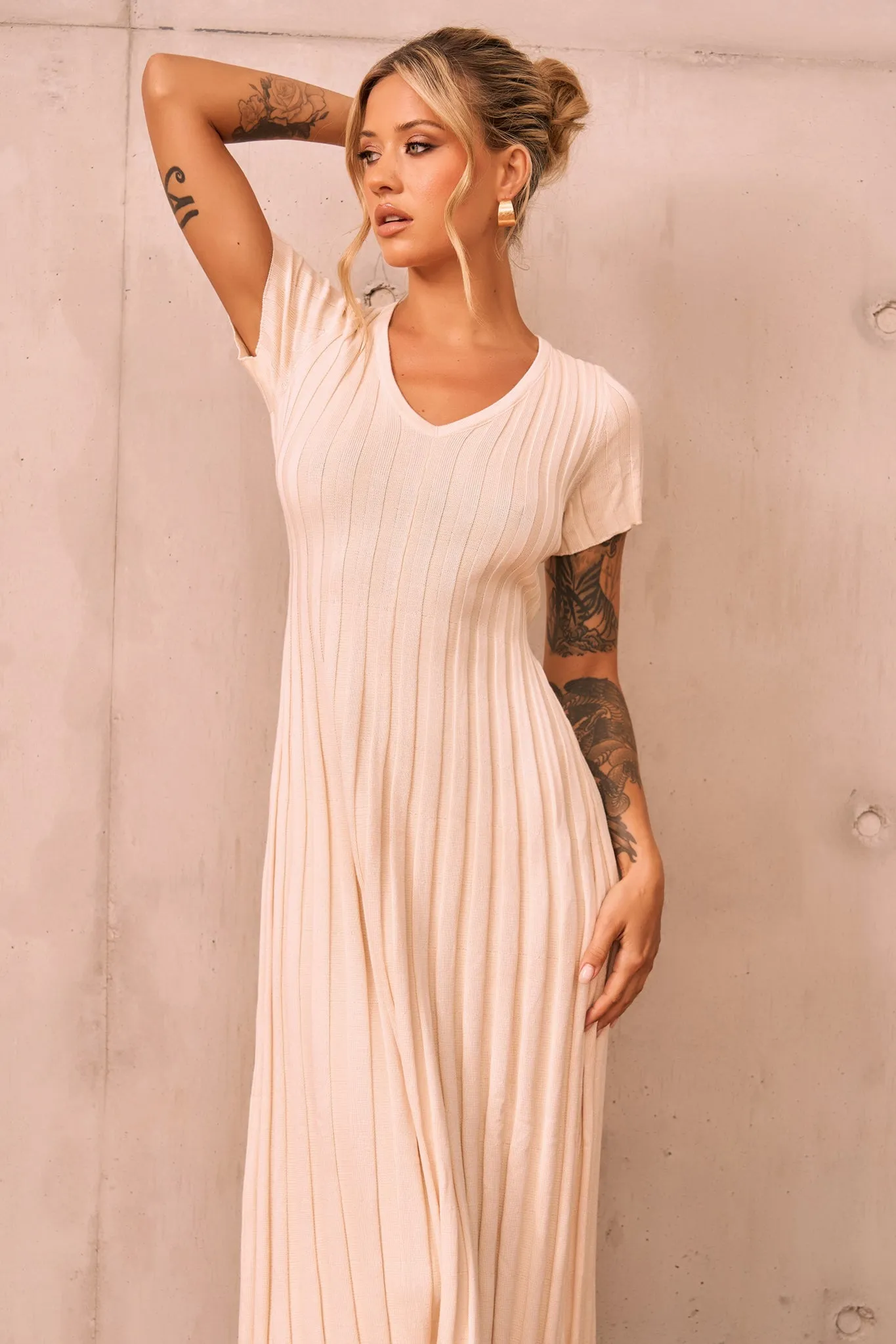 She Made Me Knit Maxi Dress - Beige